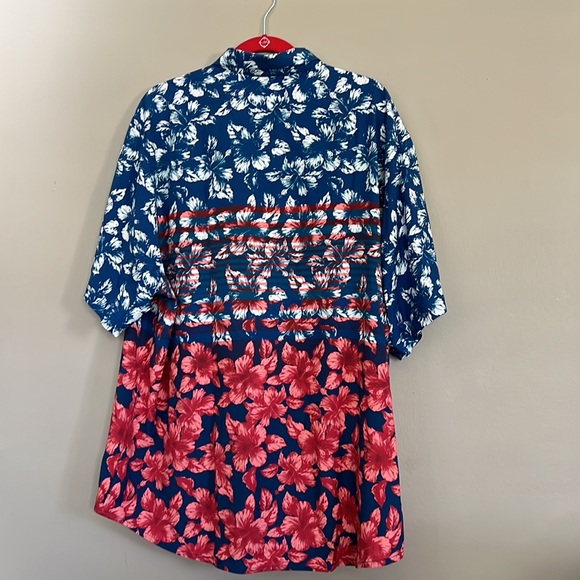 Tommy Bahama Veracruz Cay Flora and Stripes - Picture 11 of 12